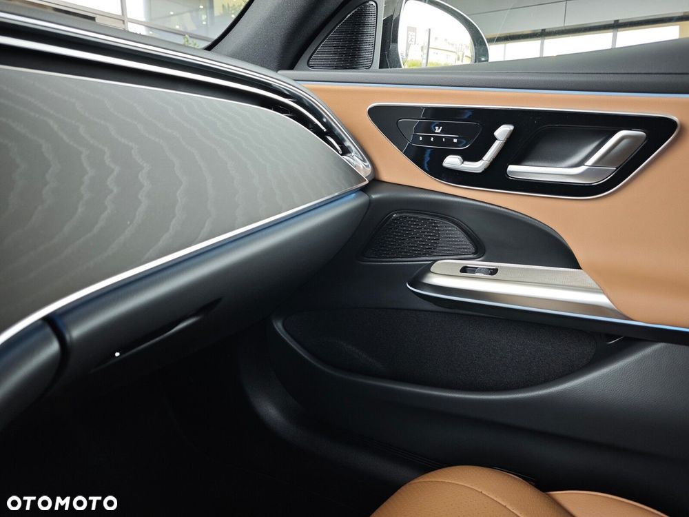 Mercedes-Benz Klasa E - 25