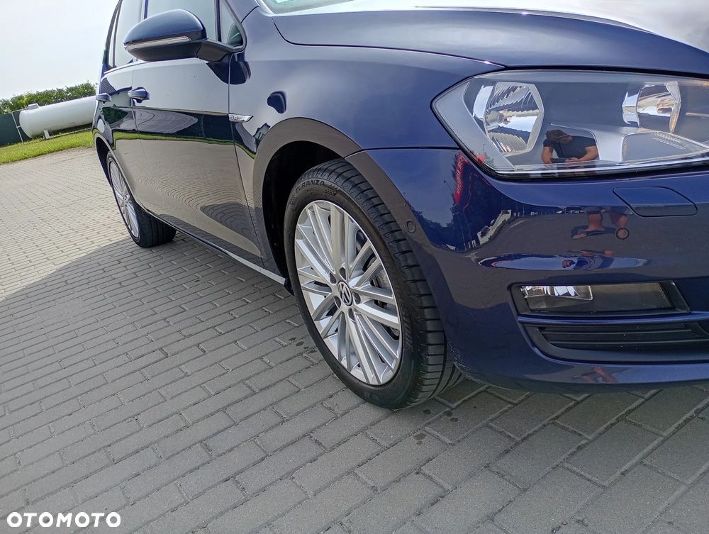 Volkswagen Golf 1.2 TSI BlueMotion Technology Cup - 6