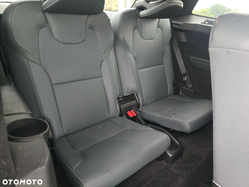 Volvo XC 90 T6 AWD Momentum 7os - 14