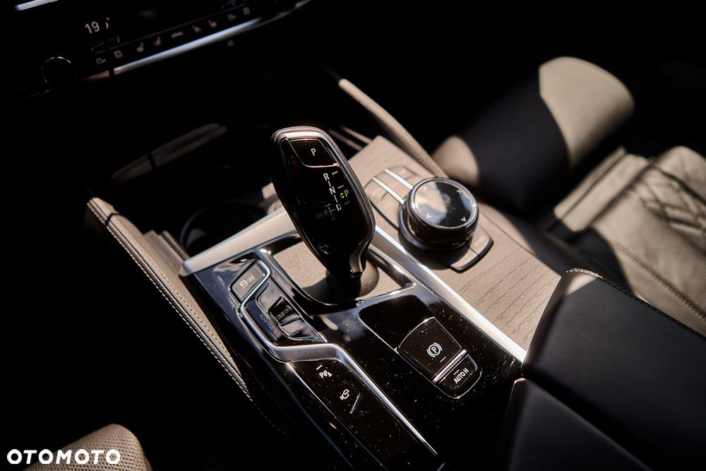 BMW Seria 5 - 17