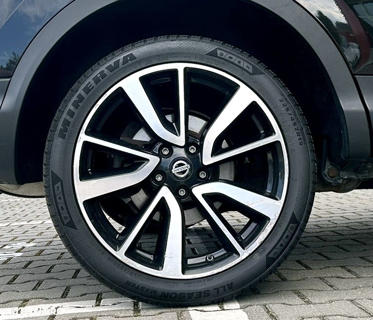 Nissan Qashqai 1.6 DCI Xtronic TEKNA - 22