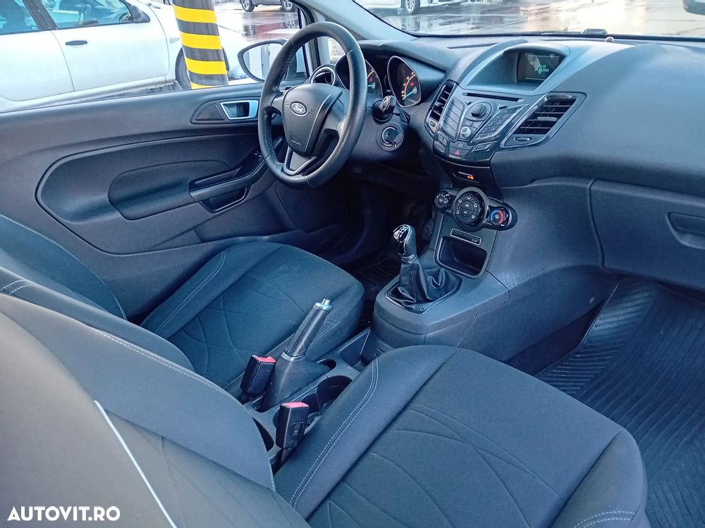 Ford Fiesta 1.25 Celebration - 13