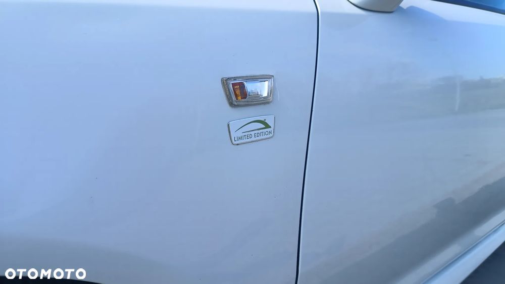 Opel Corsa 1.4 16V Limited Edition - 13