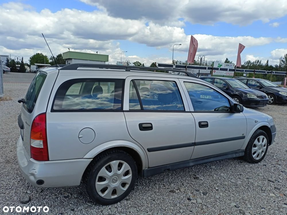 Opel Astra 1.4 - 4