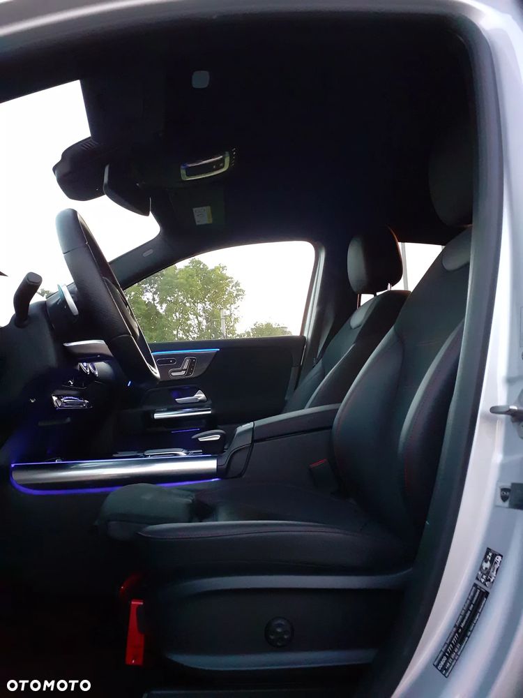 Mercedes-Benz GLA 200 AMG Line - 19