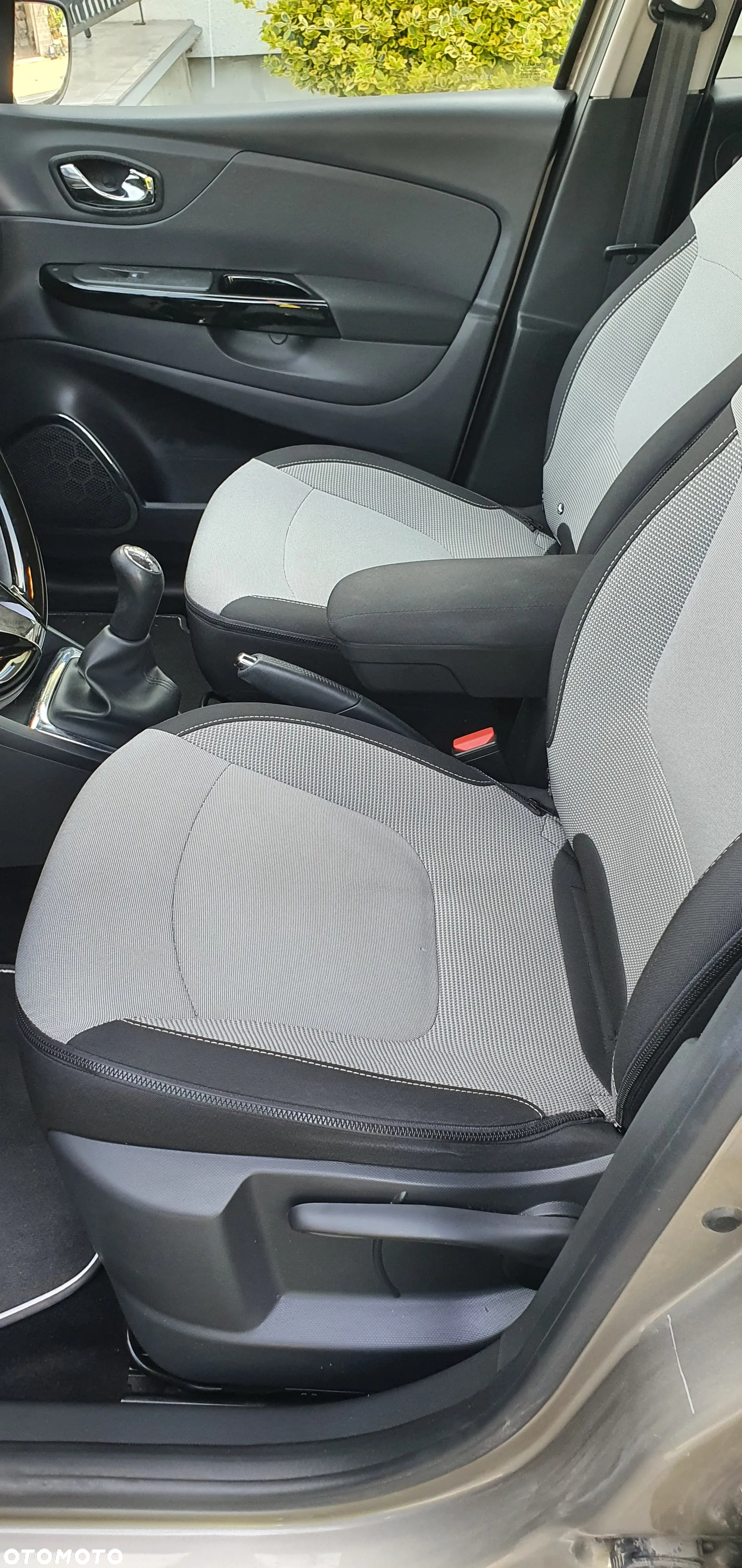 Renault Captur - 12