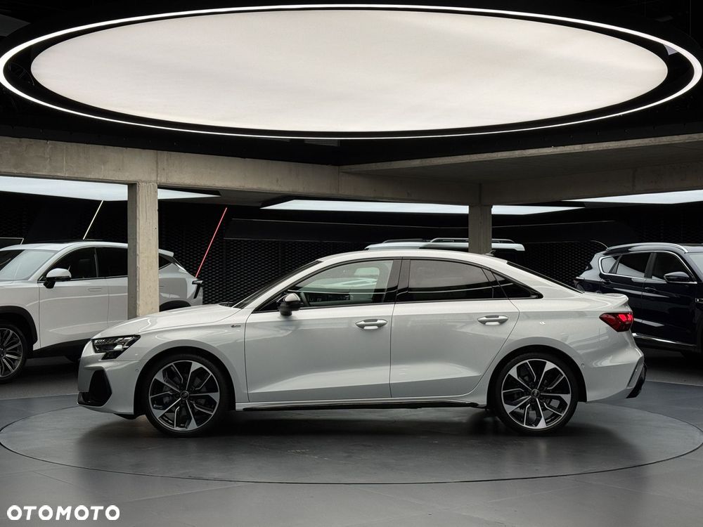Audi A3 Limousine 35 TFSI mHEV S Line S tronic - 3