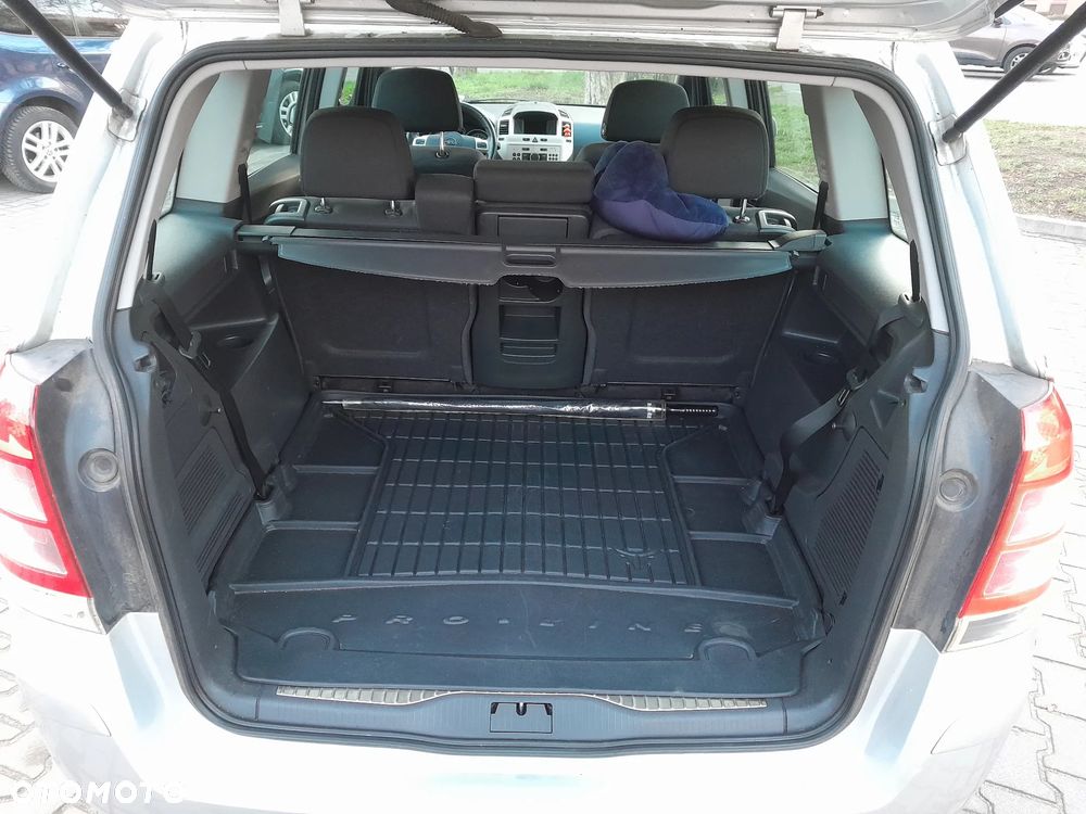 Opel Zafira 1.9 CDTI Essentia - 9