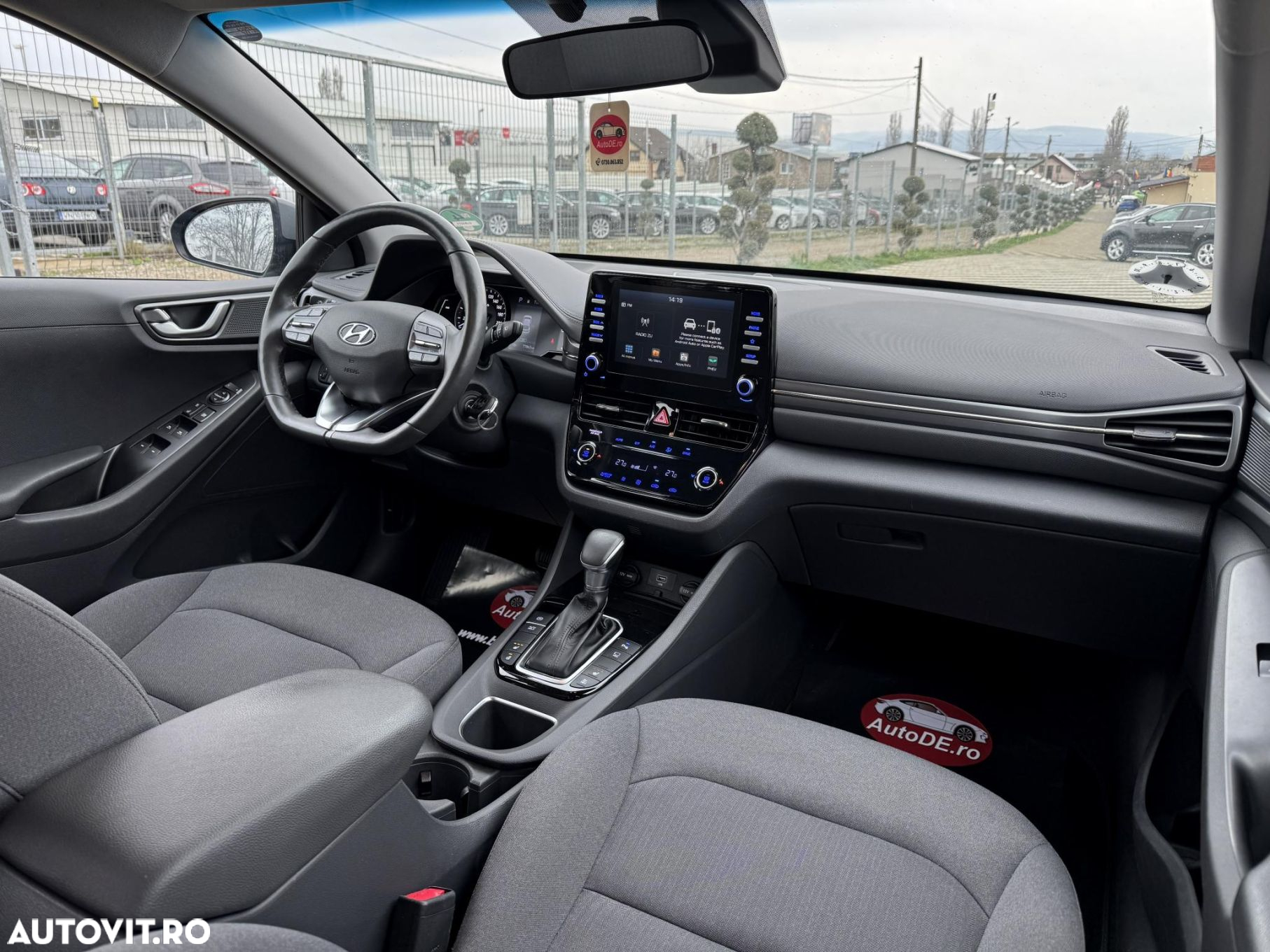 Hyundai IONIQ - 7