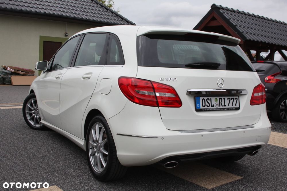 Mercedes-Benz Klasa B 180 Edition - 5