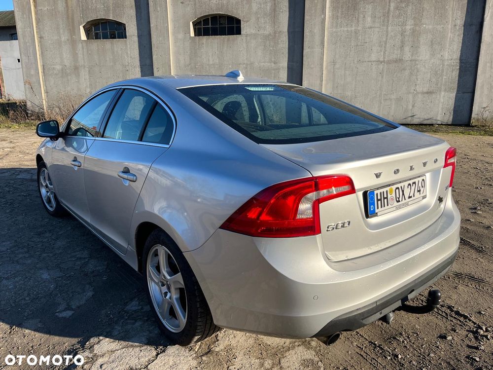 Volvo S60 T4 Powershift Kinetic - 6
