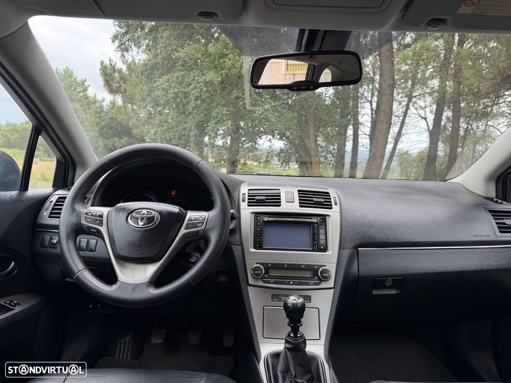 Toyota Avensis SW 2.0 D-4D - 7