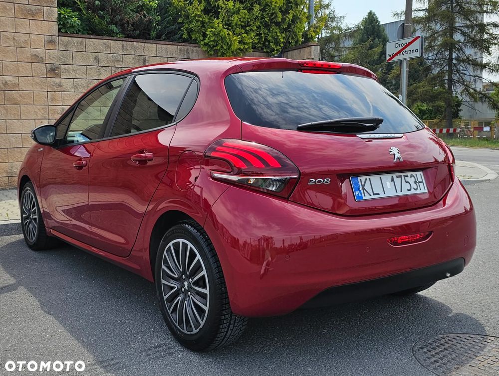 Peugeot 208 1.2 PureTech Allure - 5