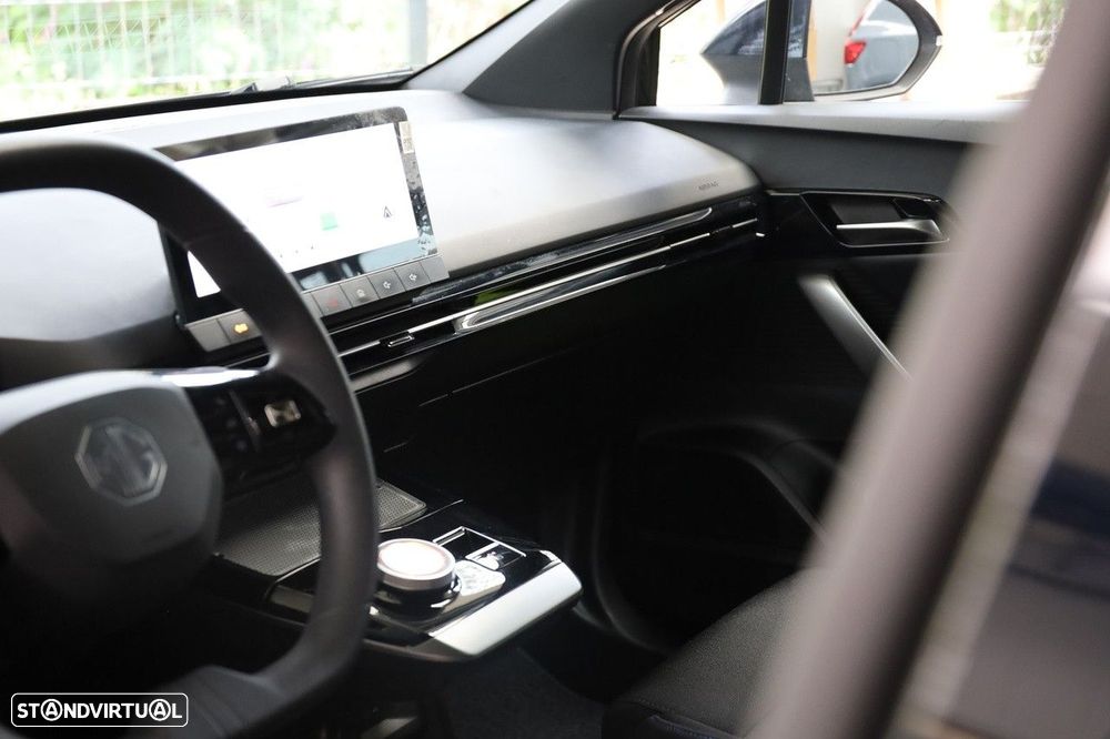 MG MG4 51 kWh Standard - 12