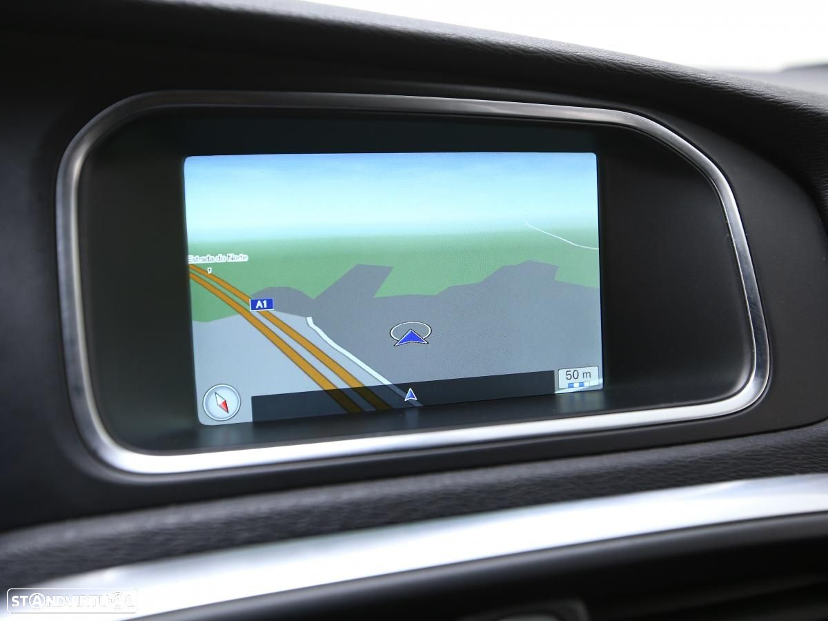 Volvo V40 - 20