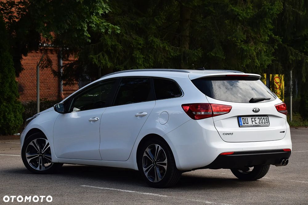 Kia Ceed 1.6 CRDi 136 DCT ISG GT Line - 17