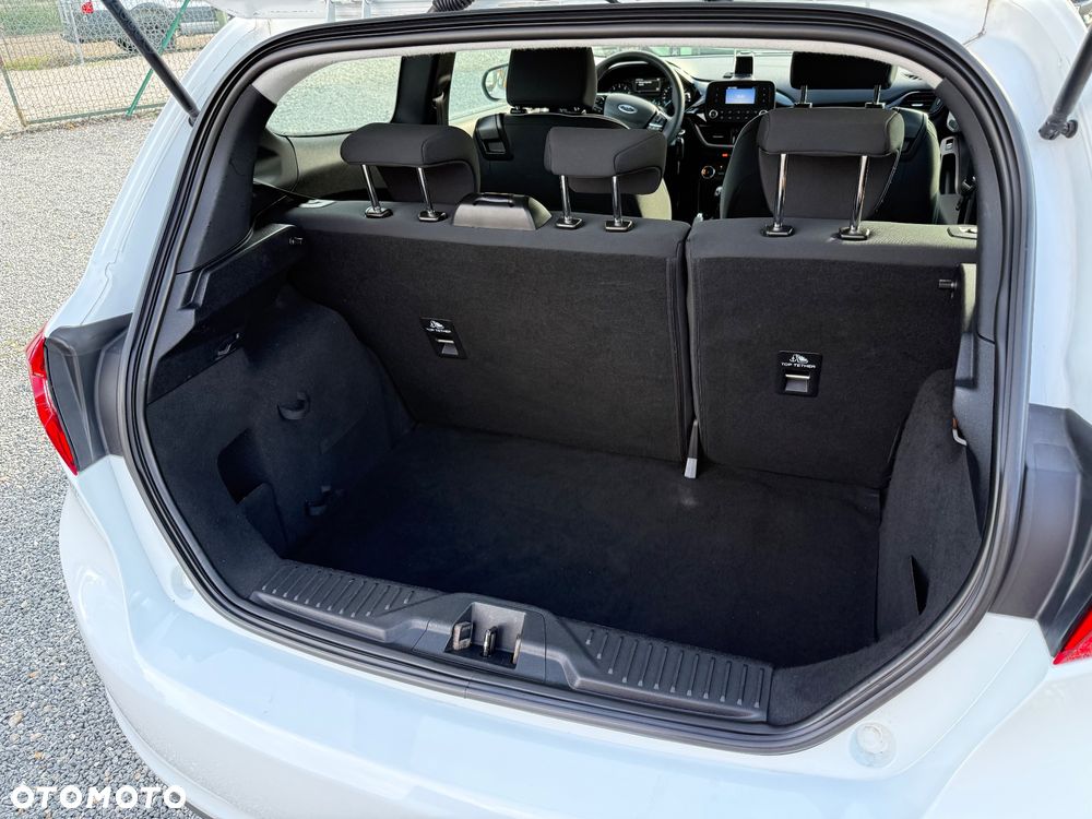 Ford Fiesta 1.1 S&S TREND - 16