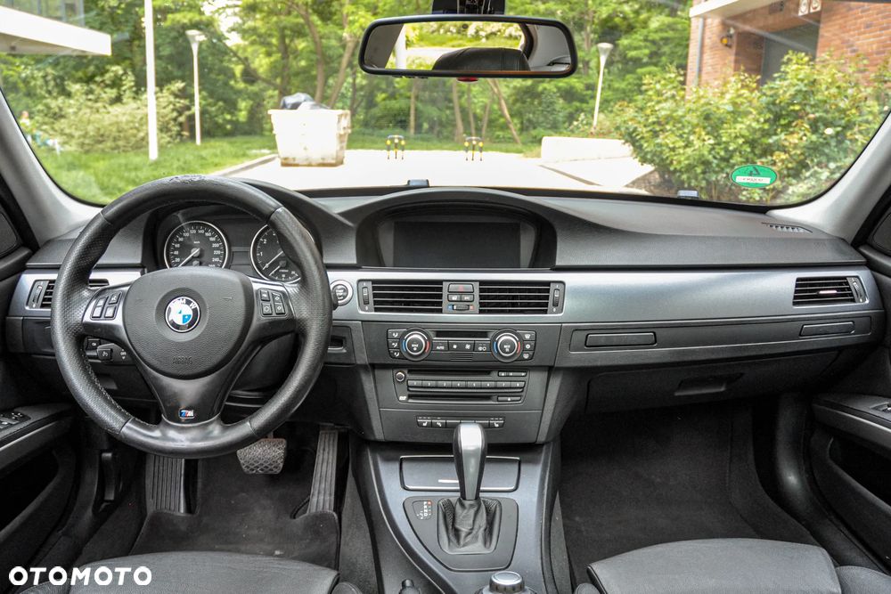 BMW Seria 3 325i - 10