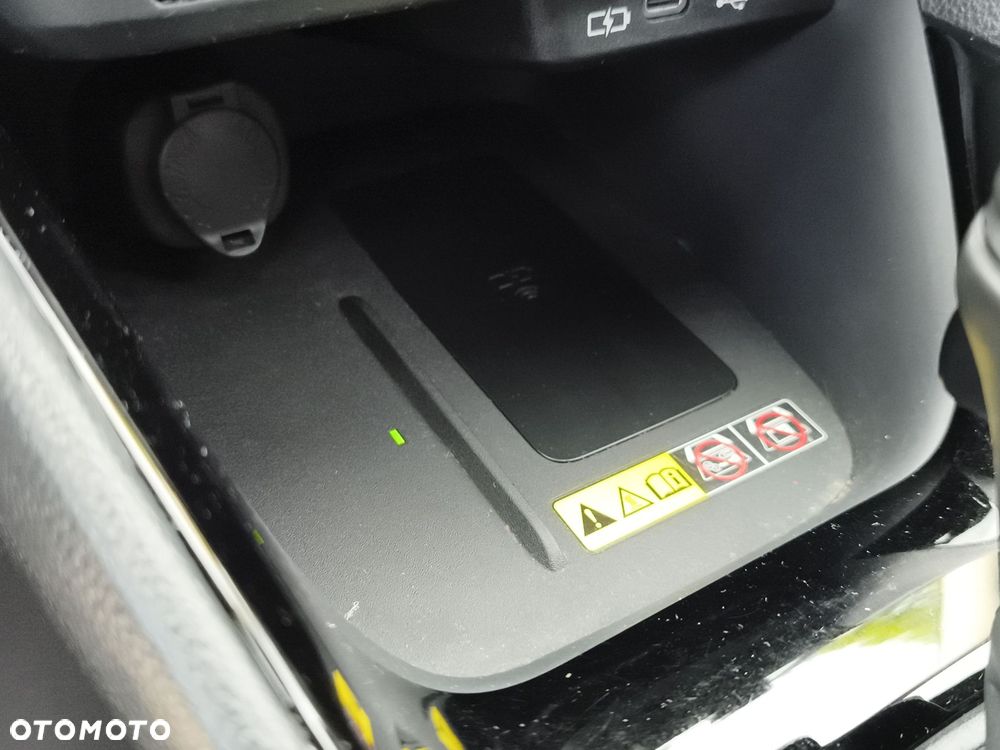 Toyota Yaris Hybrid 1.5 Style - 26