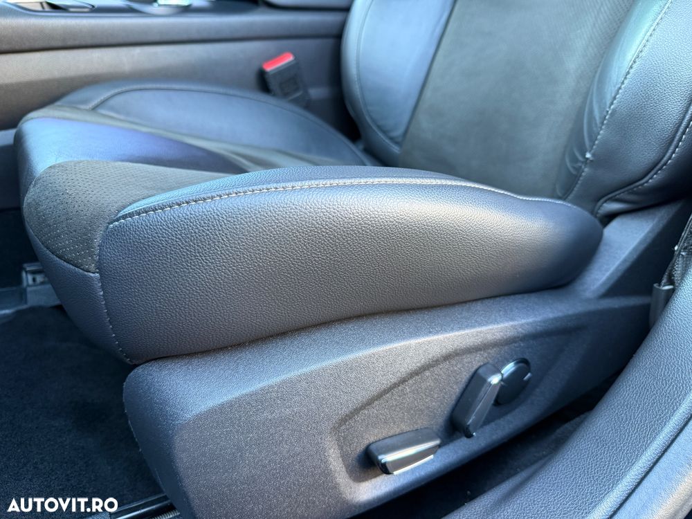 Ford Mondeo 2.0 HEV Titanium - 30