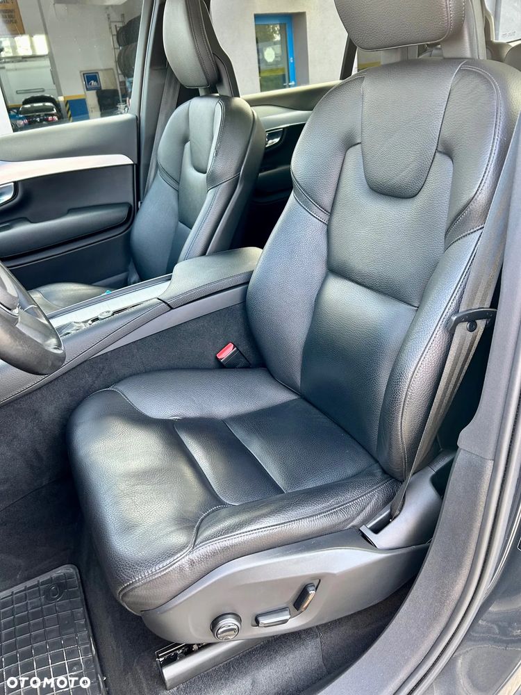 Volvo XC 90 D4 FWD Momentum - 9