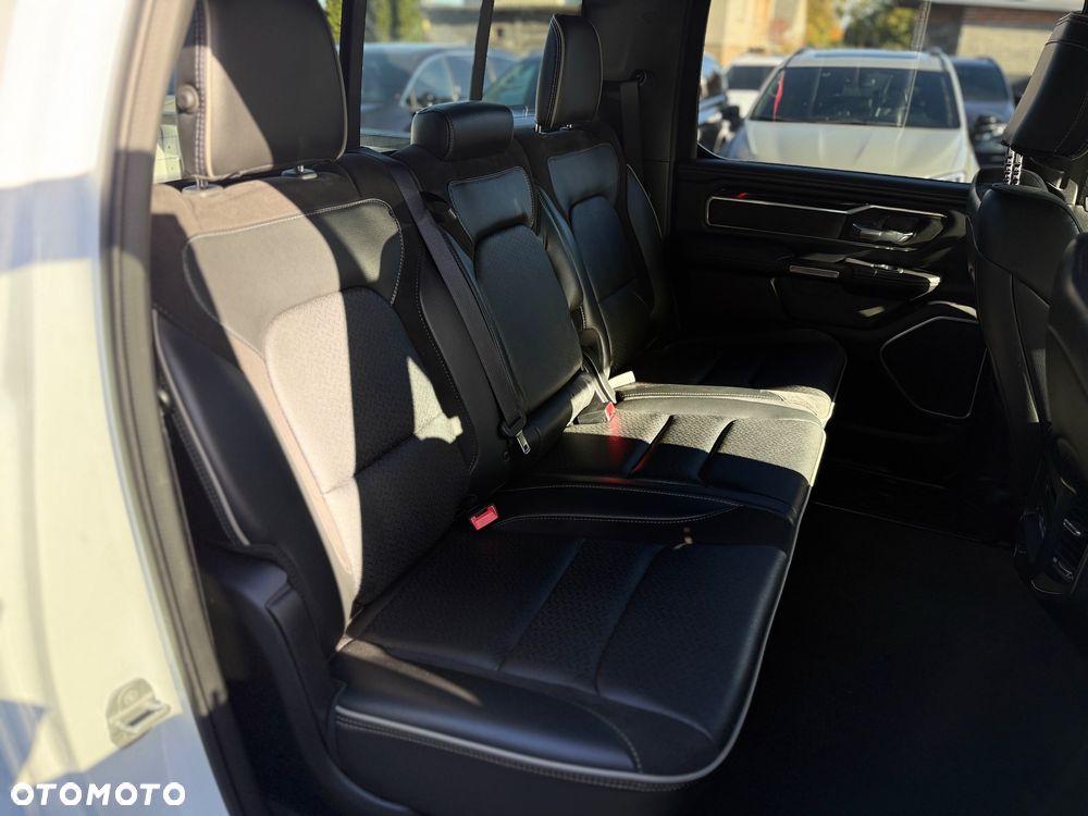 RAM 1500 Crew Cab Laramie - 25