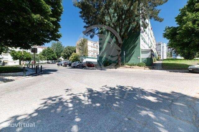 Apartamento  totalmente renovado - Centro de Massama - Grande imagem: 3/4