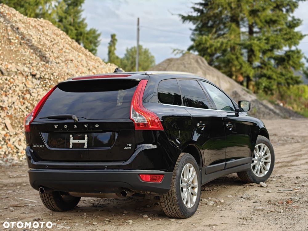 Volvo XC 60 T6 AWD Momentum - 3