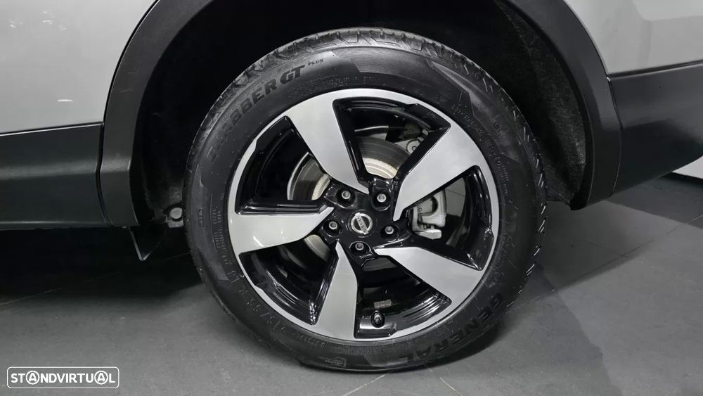 Nissan Qashqai 1.6 dCi N-Connecta 18 Xtronic - 23