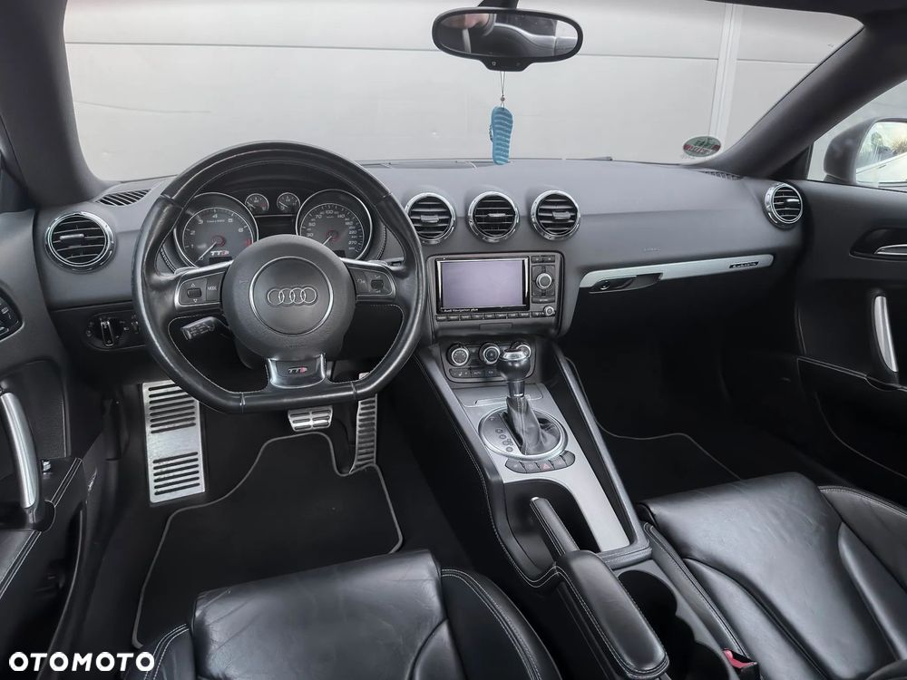 Audi TT S Coupé - 7