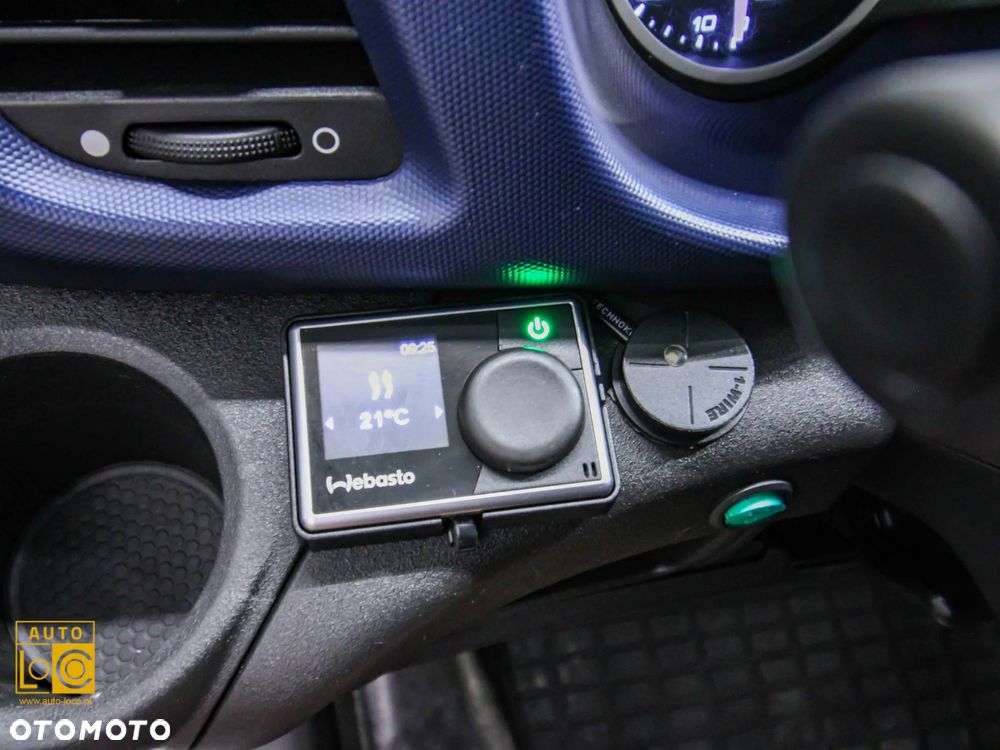 Iveco DAILY CHŁODNIA + MROŹNIA + AGREGAT x 2 + AUTOMAT - 24