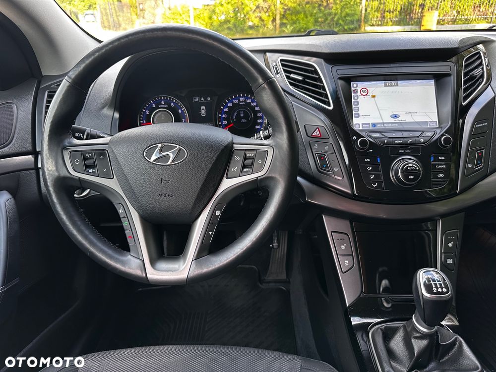 Hyundai i40 1.6 GDI Comfort + - 28