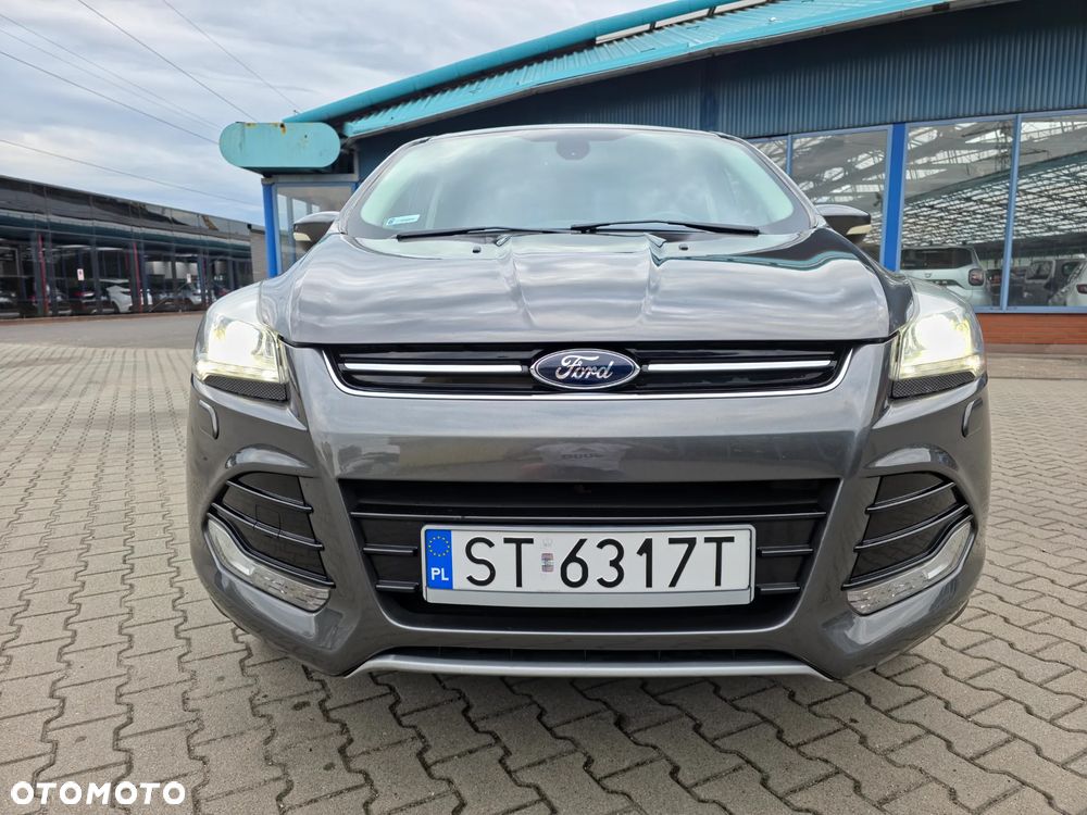 Ford Kuga 2.0 TDCi 2x4 Titanium - 2