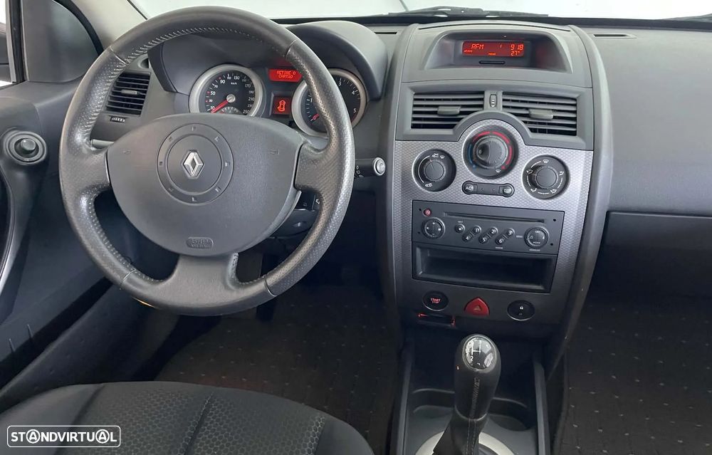 Renault Mégane Break 1.5 dCi Dynamique - 12