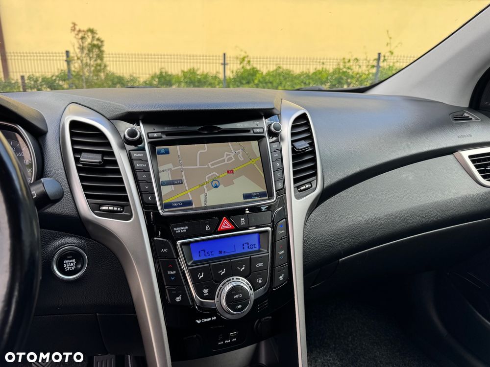 Hyundai i30 1.4 BlueDrive Go - 18
