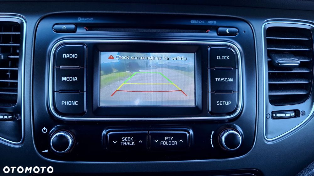 Kia Carens 1.7 CRDi Spirit - 38