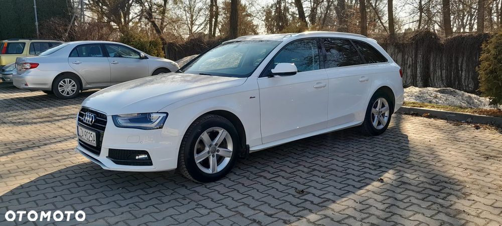 Audi A4 Avant 2.0 TDI DPF clean diesel quattro S tronic S line Sportpaket - 2