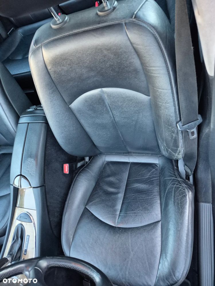 Mercedes-Benz Klasa E 320 CDI 7G-TRONIC Avantgarde - 17