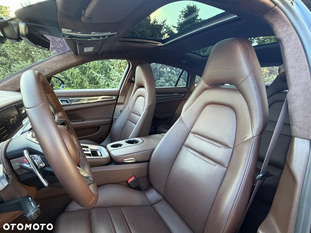 Porsche Panamera - 19