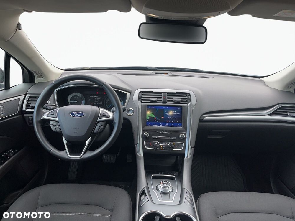 Ford Mondeo - 14