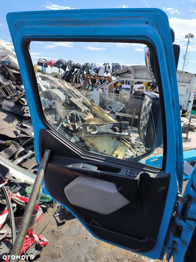 DRZWI LEWE PRZÓD VOLVO FE 300 KOMPLETNE - 2