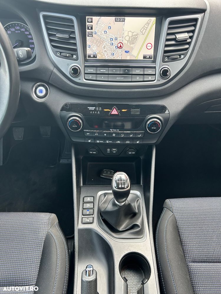 Hyundai Tucson blue 1.7 CRDi 2WD Advantage - 10
