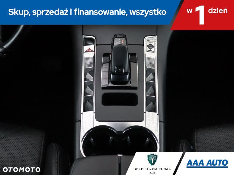 DS Automobiles DS 7 Crossback - 17