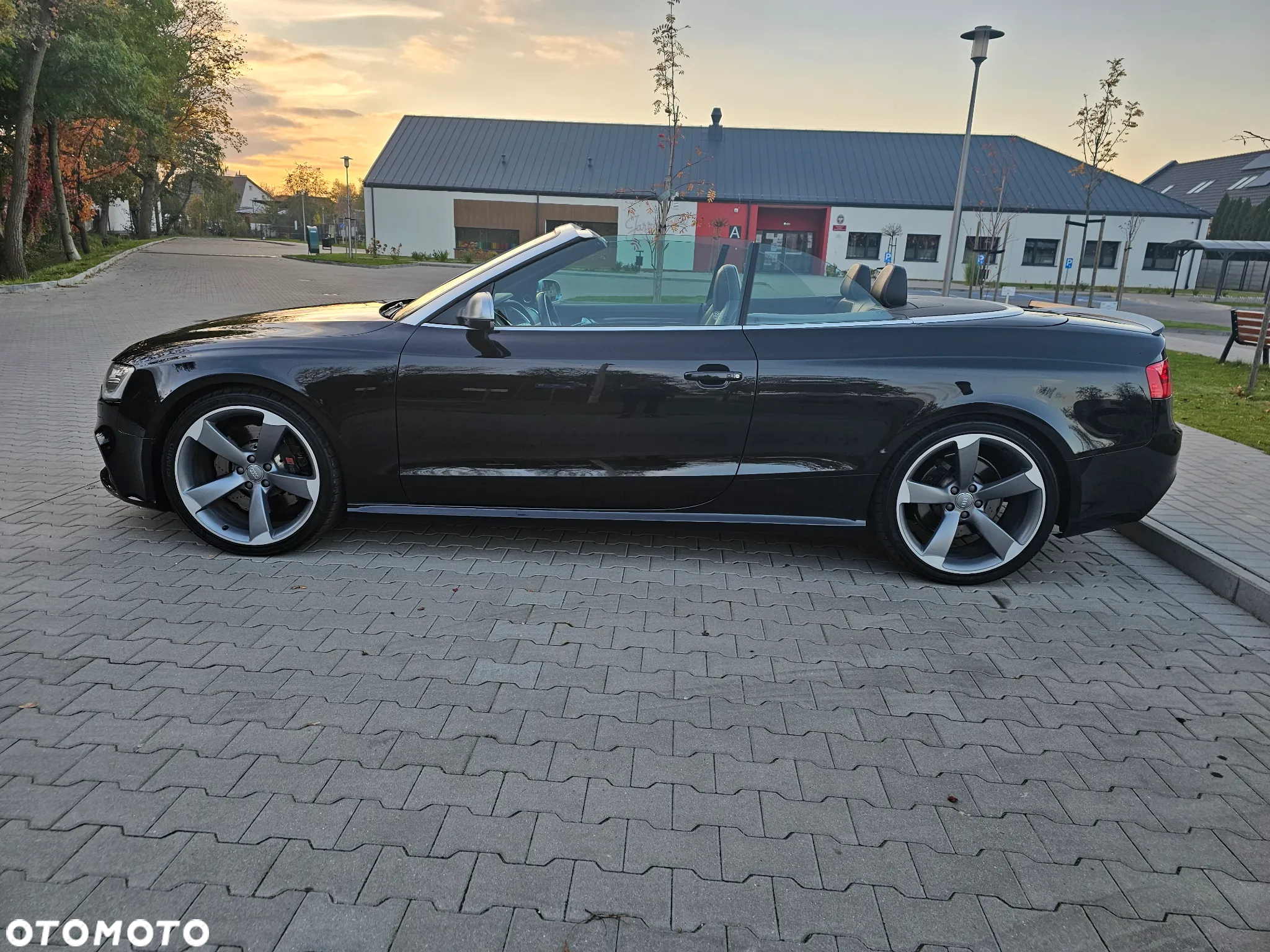 Audi RS5 Cabrio S tronic - 28