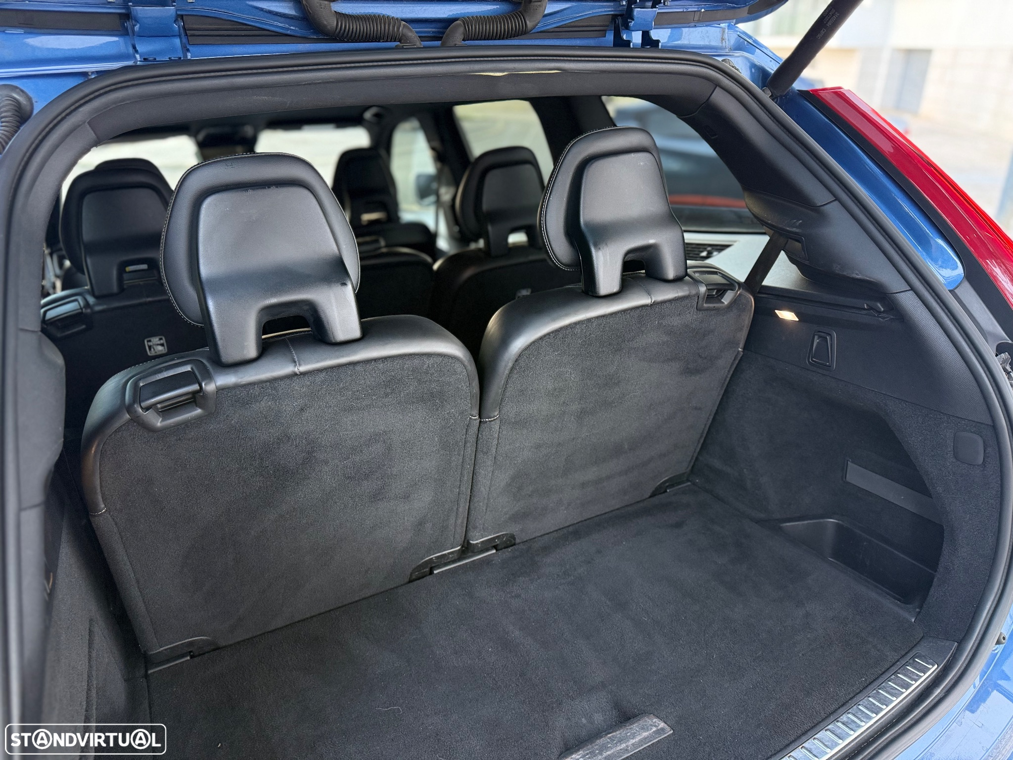 Volvo XC 90 D5 AWD Geartronic RDesign - 8