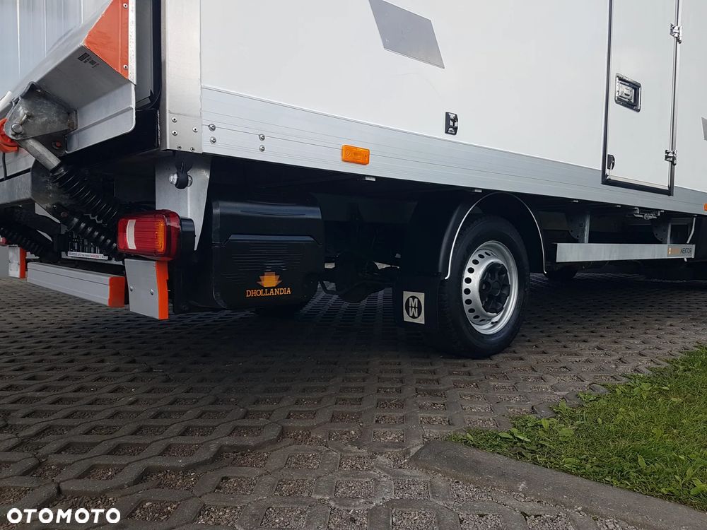 Iveco DAILY WINDA 8EP KONTENER KLIMA 4,22x2,24x2,24 KRAJOWY 35S16 3,0-160KM MANUAL 6-BIEGÓW - 36