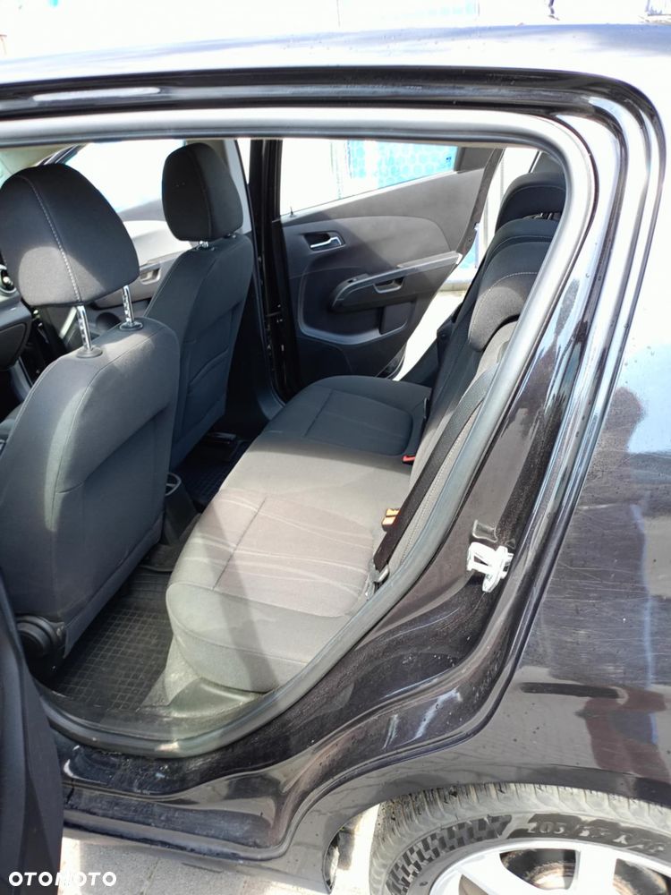 Chevrolet Aveo - 7