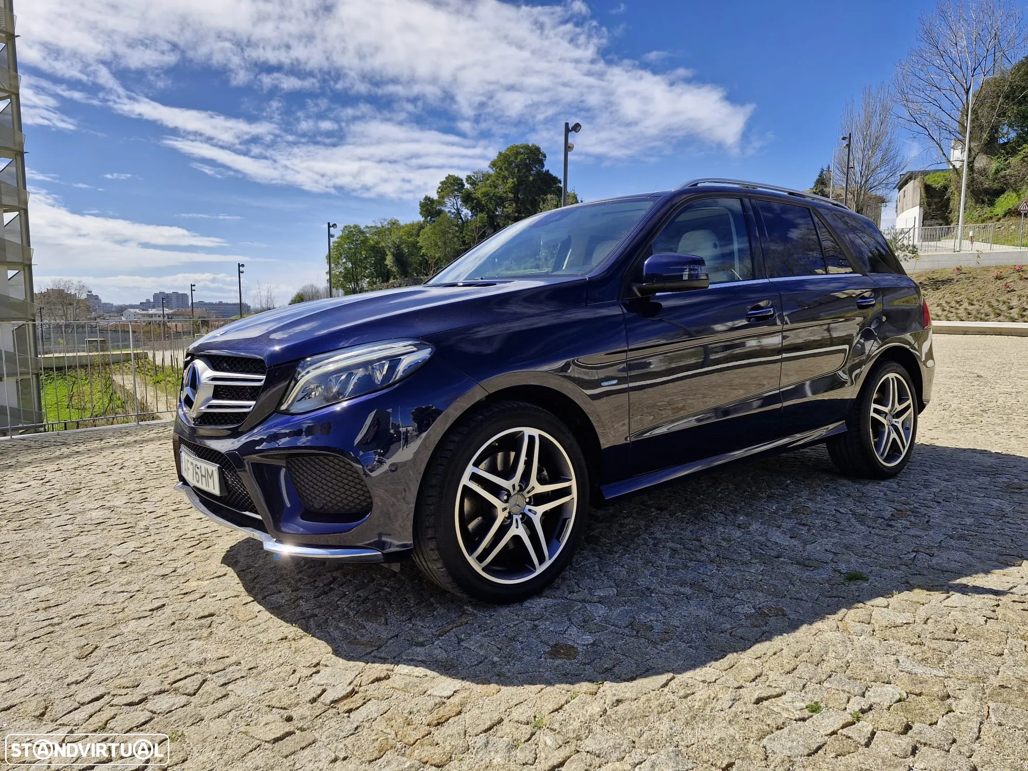 Mercedes-Benz GLE 500 e 4-Matic - 4