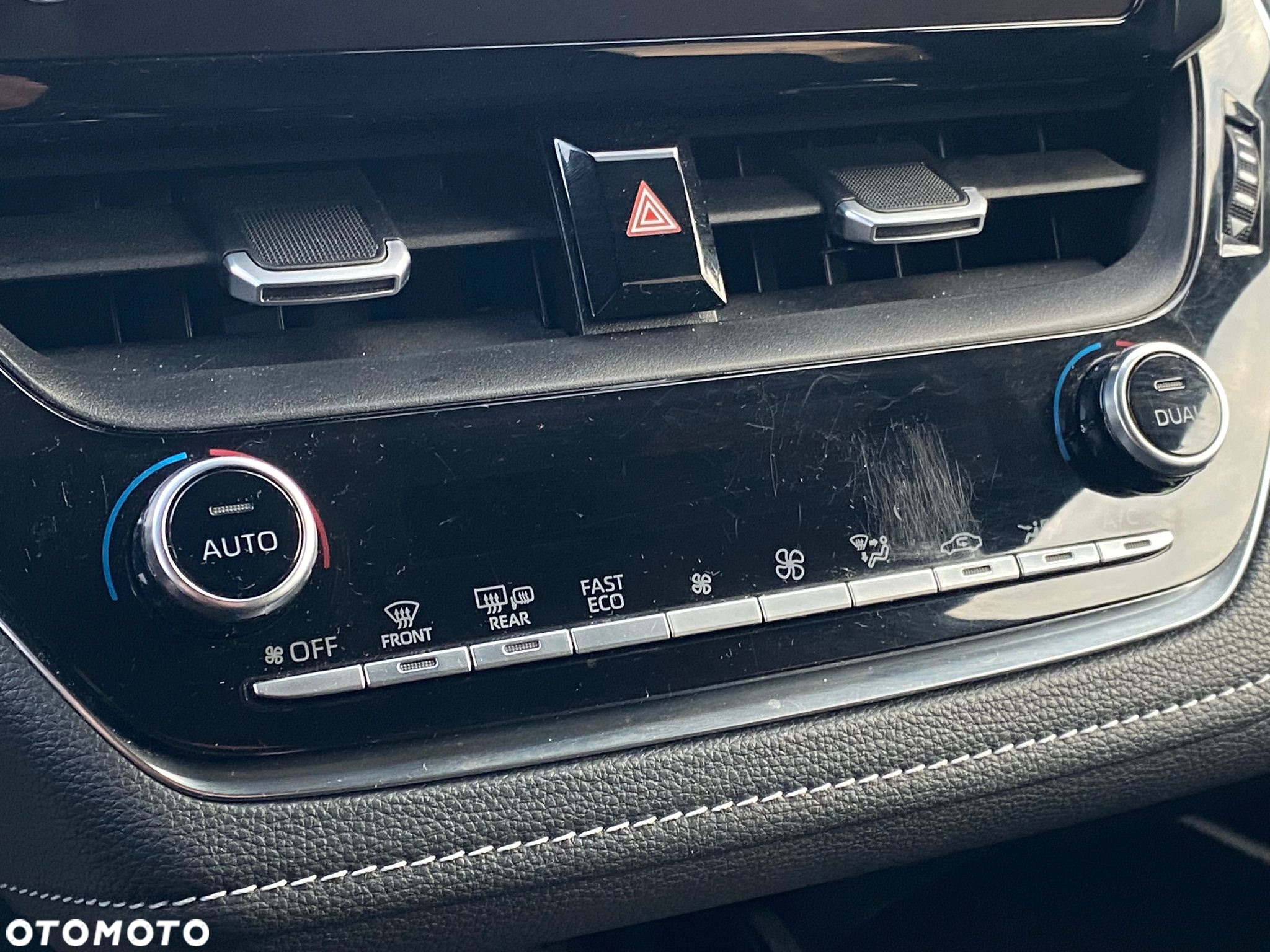 Toyota Corolla 2.0 Hybrid Comfort - 17