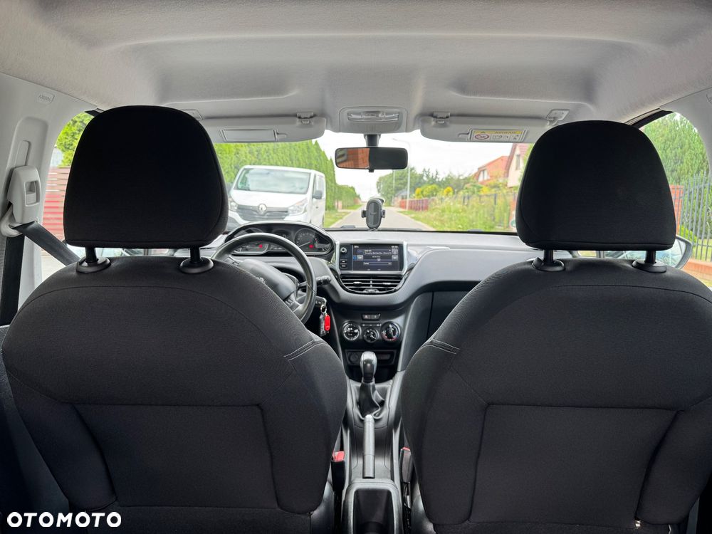 Peugeot 208 82 VTI Style - 12